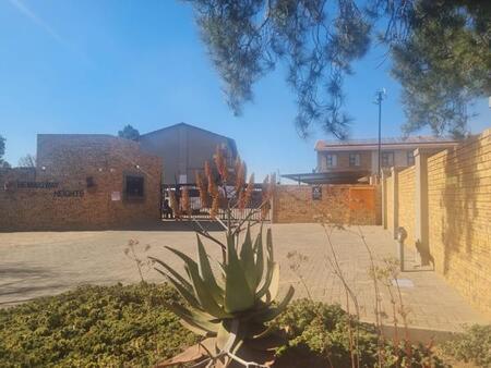 2 Bedroom Apartment in Vanderbijlpark Cw