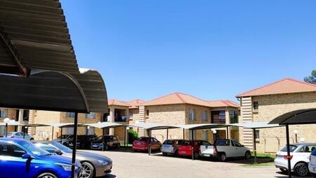 2 Bedroom Flat in Vanderbijlpark Sw