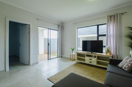 3 Bedroom Duplex in Glen Marais