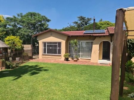 4 Bedroom House in Van Riebeeck Park