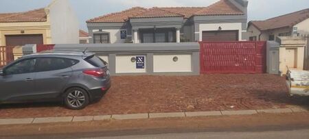 3 Bedroom House in Leondale