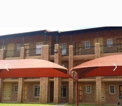 2 Bedroom Apartment in Comet