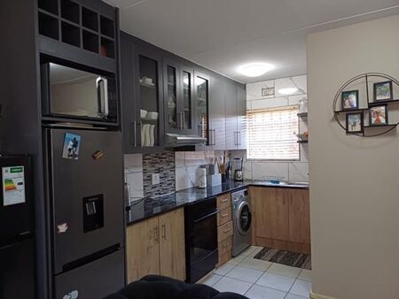 2 Bedroom Apartment in Rand Collieries