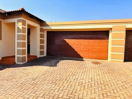 2 Bedroom Townhouse in The Reeds
