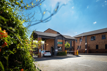 2 Bedroom House in Heuweloord