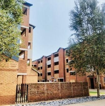 2 Bedroom Apartment in Heuweloord