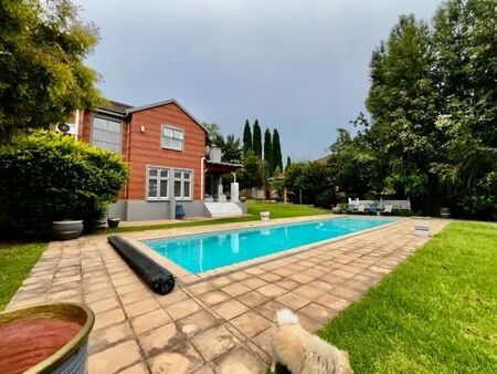 4 Bedroom House in Cornwall Hill