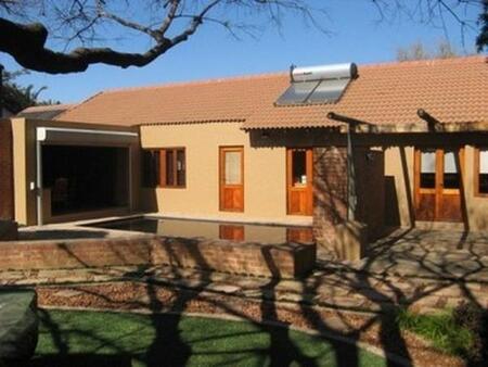 3 Bedroom House in Pierre van Ryneveld