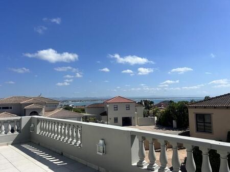 4 Bedroom House in St Francis Bay