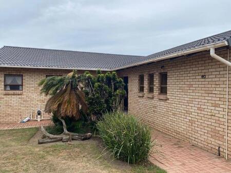 3 Bedroom House in Wavecrest