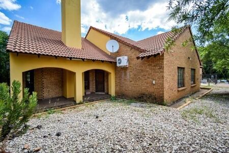 3 Bedroom House in Roodeplaat