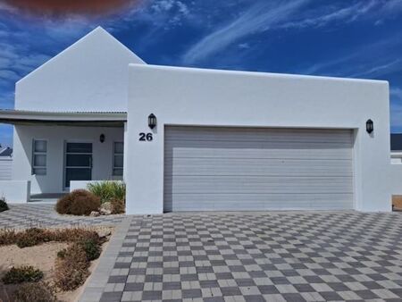 3 Bedroom House in Lampiesbaai