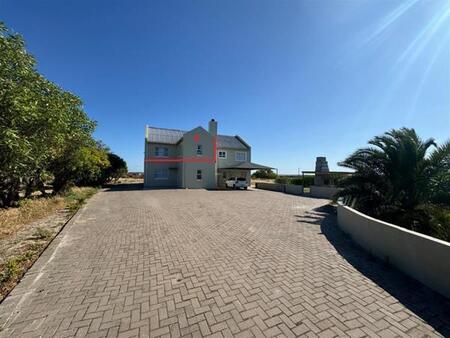 2 Bedroom Apartment in Long Acres