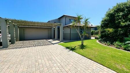 3 Bedroom House in Hartenbos Landgoed