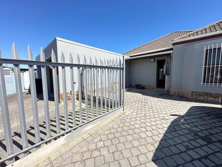 2 Bedroom House in Parklands