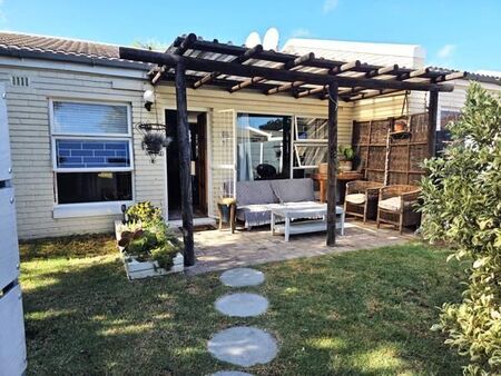 2 Bedroom House in Flamingo Vlei