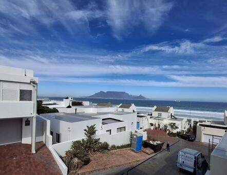 3 Bedroom House in Bloubergstrand