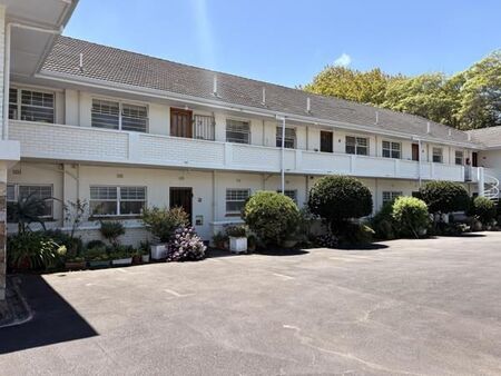 1 Bedroom Apartment in Newlands