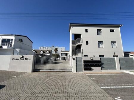 1 Bedroom Apartment in Bloubergrant