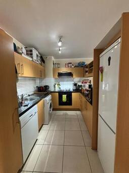 2 Bedroom Apartment in Claremont