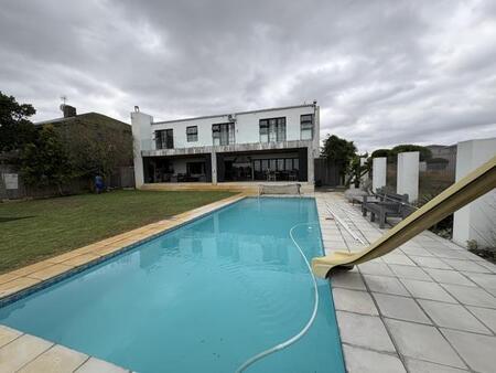 4 Bedroom House in Milnerton Ridge