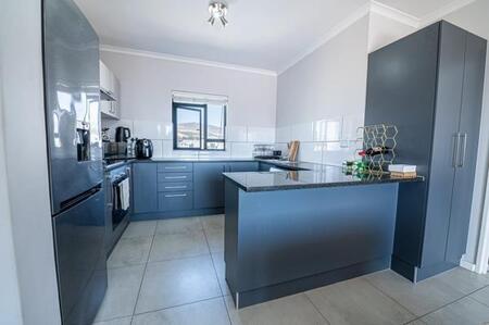 1 Bedroom Apartment in Burgundy Estate