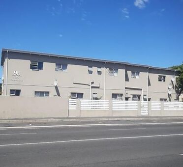 Studio apartment in Goodwood