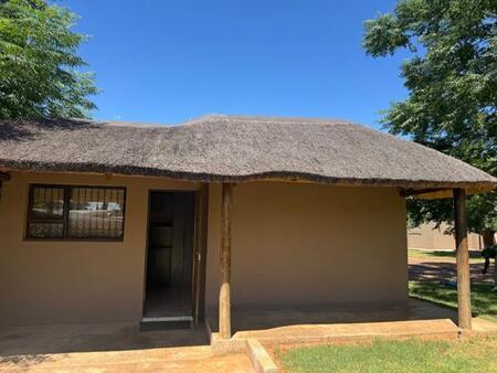 Studio apartment in Jan Kempdorp