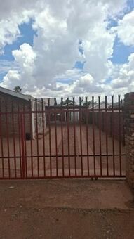 1 Bedroom Apartment in Postmasburg