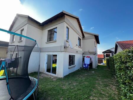 4 Bedroom House in Stonehenge
