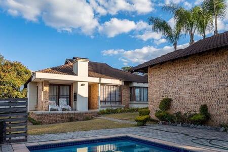 3 Bedroom Townhouse in Stonehenge