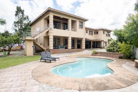 2 Bedroom Apartment in Merrivale