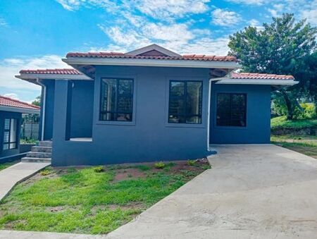 2 Bedroom House in Farningham Ridge