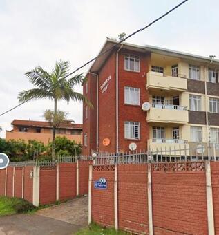 3 Bedroom Flat in Montclair