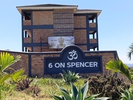 2 Bedroom Apartment in Clare Estate