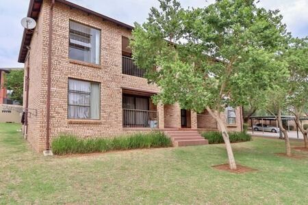 2 Bedroom Apartment in Willowbrook