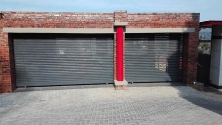 4 Bedroom Penthouse in Helderkruin