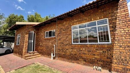 2 Bedroom flat to rent in Trichardt, Secunda