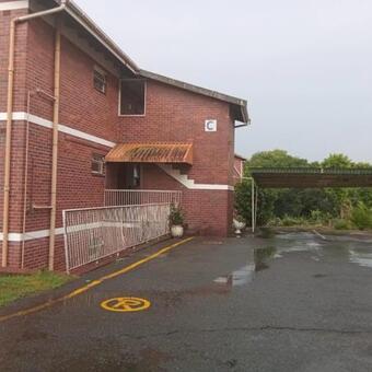 2 Bedroom Apartment in Ashley