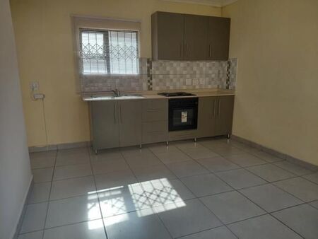 1 Bedroom House in Caversham Glen