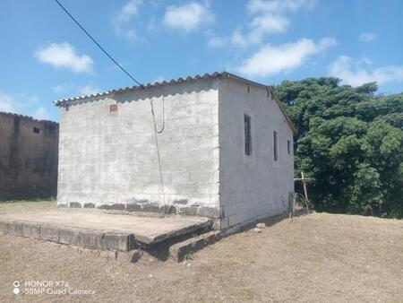 1 Bedroom House in Lamontville