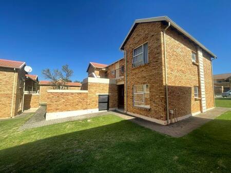 2 Bedroom Apartment in Wilgeheuwel