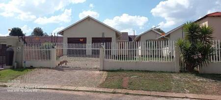 3 Bedroom House in Lindhaven