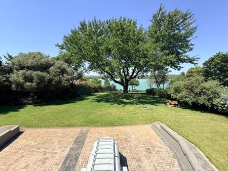 2 Bedroom House in Sable Hills Waterfront Estate