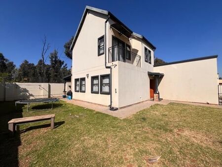 3 Bedroom Townhouse in Willow Park Manor