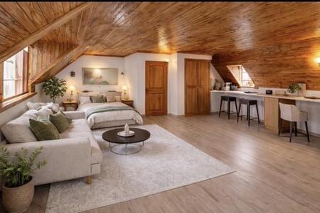 Studio apartment in Waterkloof