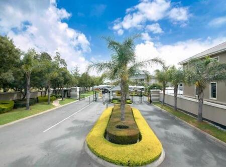 2 Bedroom Apartment in Broadacres