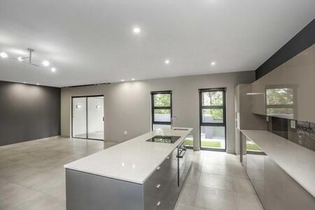 3 Bedroom Duplex in Bryanston