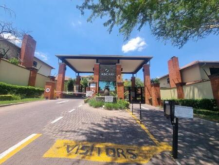 2 Bedroom House in Douglasdale