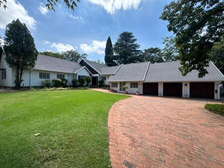 5 Bedroom House in Bryanston East